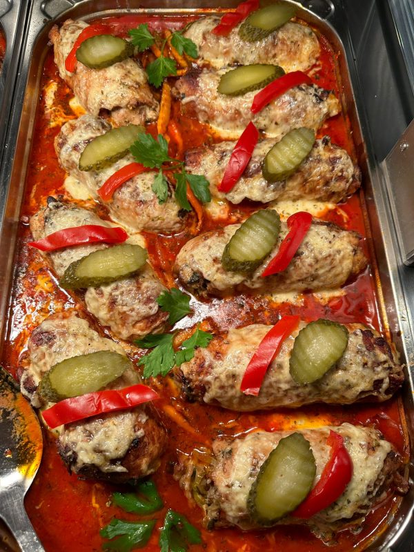 RULOU DE PORC CU CIUPERCI SI CASCAVAL